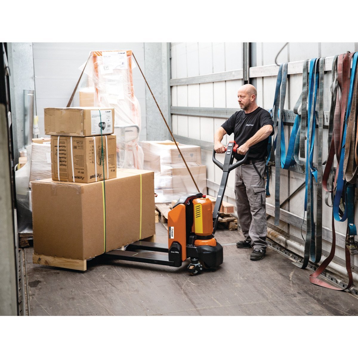 Elektrischer Gabelhubwagen Unicraft EHW 12