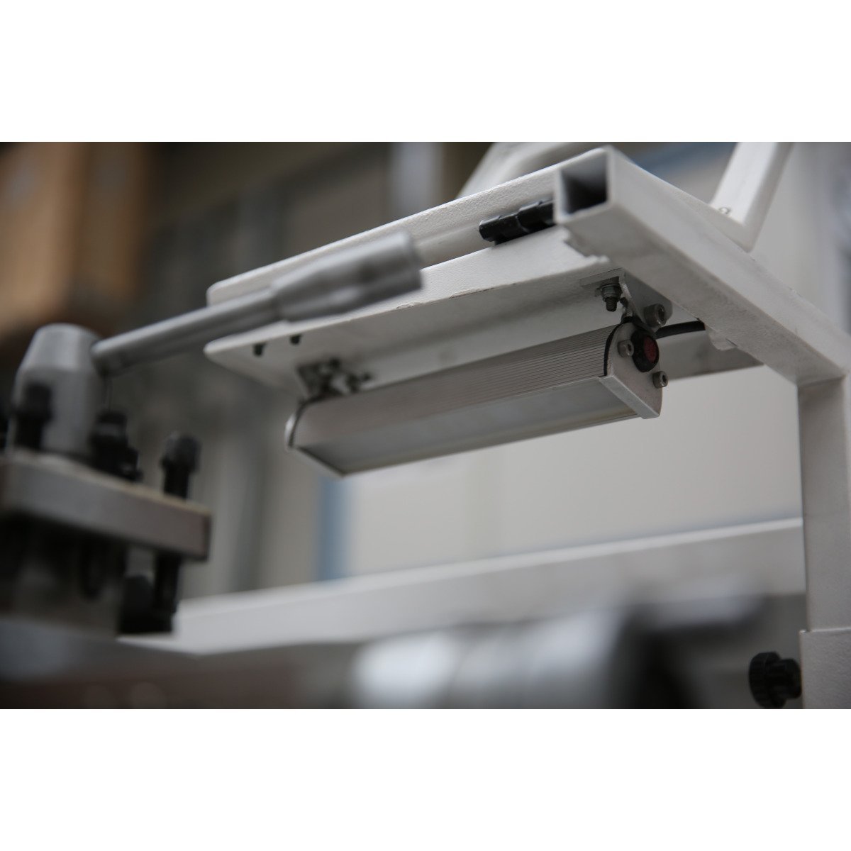 Leit- und Zugspindeldrehmaschine Optimum OPTIturn TM 3310V