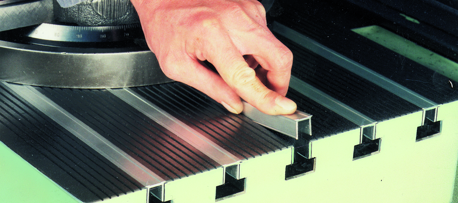 Abdeckleiste T-Nuten L1000mm Nutbreite 12mm